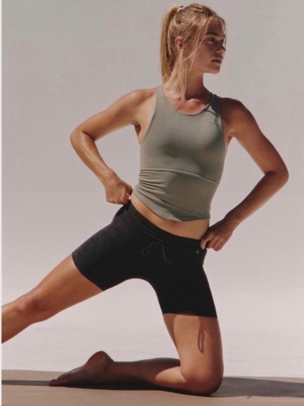 (#50) FP Movement by Free People Free throw Unwind Cami Sz M/L Sage Green